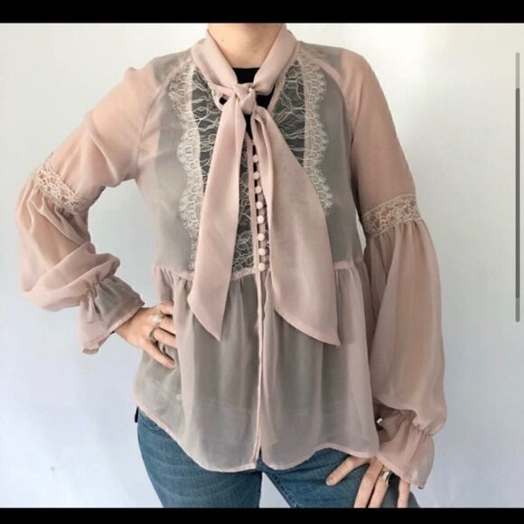 FREE PEOPLE MARQUEE BOW TIE LACE BLOUSE BABY PINK - Picture 2 of 5